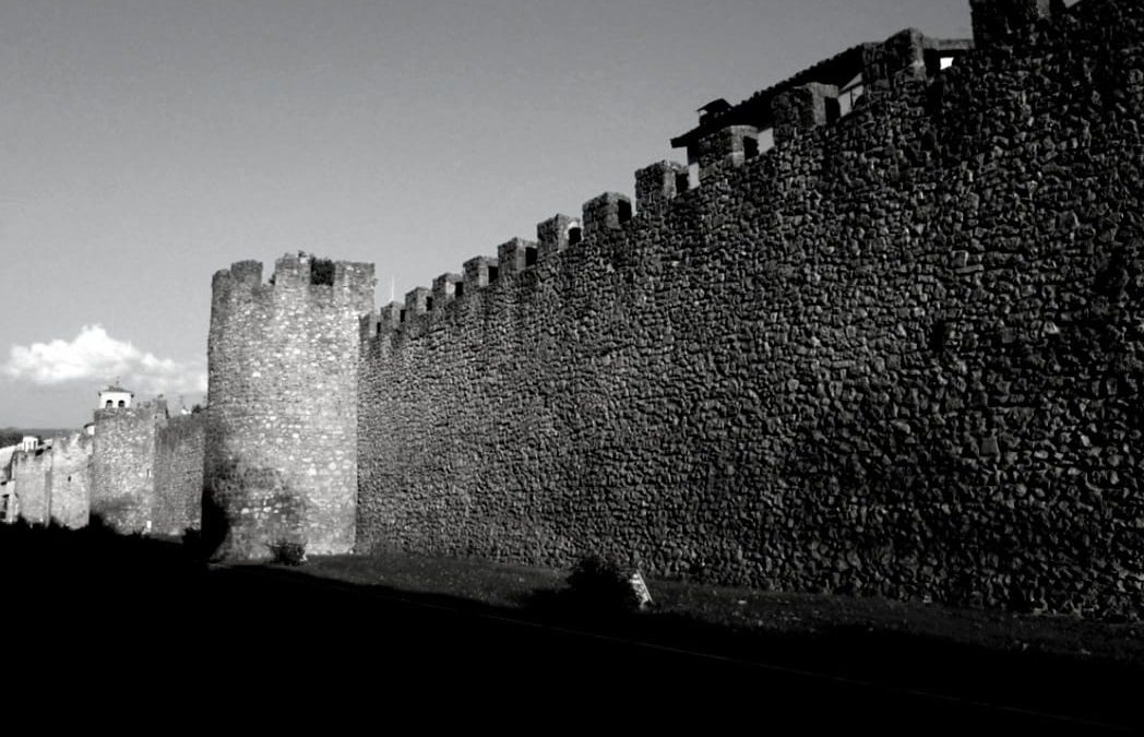 Le mura del XIII secolo